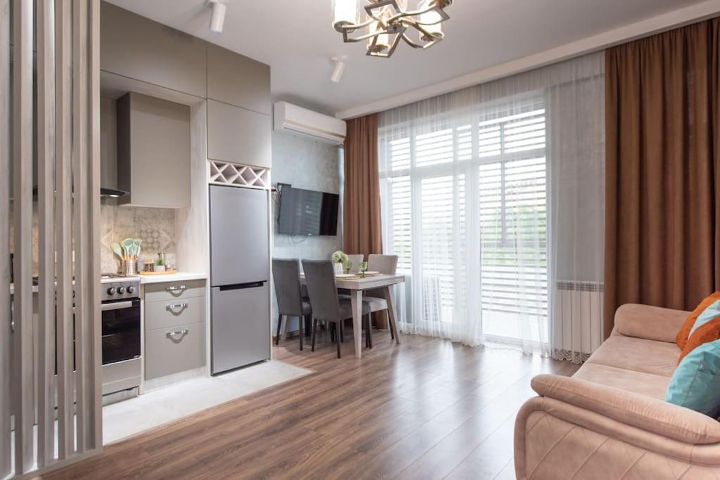 Gg - Cozy 2-bedroom On Pekini Avenue Apartment