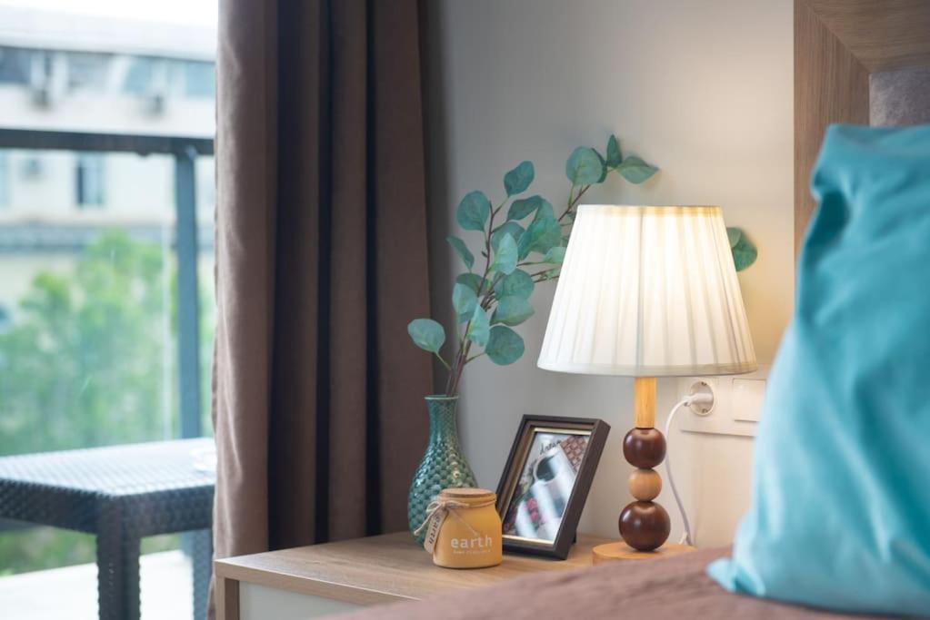 Gg - Cozy 2-bedroom On Pekini Avenue